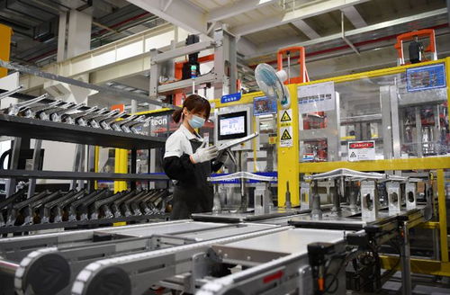 國家全力印錢,人們卻在瘋狂存錢,瘋狂的背后是另一種無奈